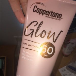 tanning / sunscreen lotion